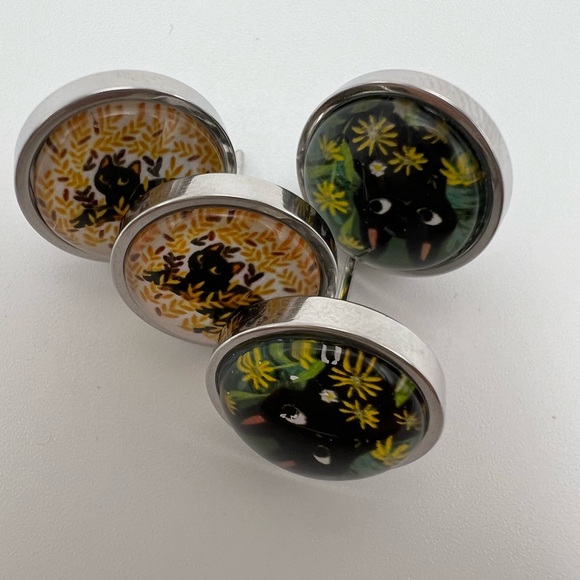 Classic Round Cat Stud Earrings - Stylish Boho Cat Lover Stud Earrings - Picture 2 of 11